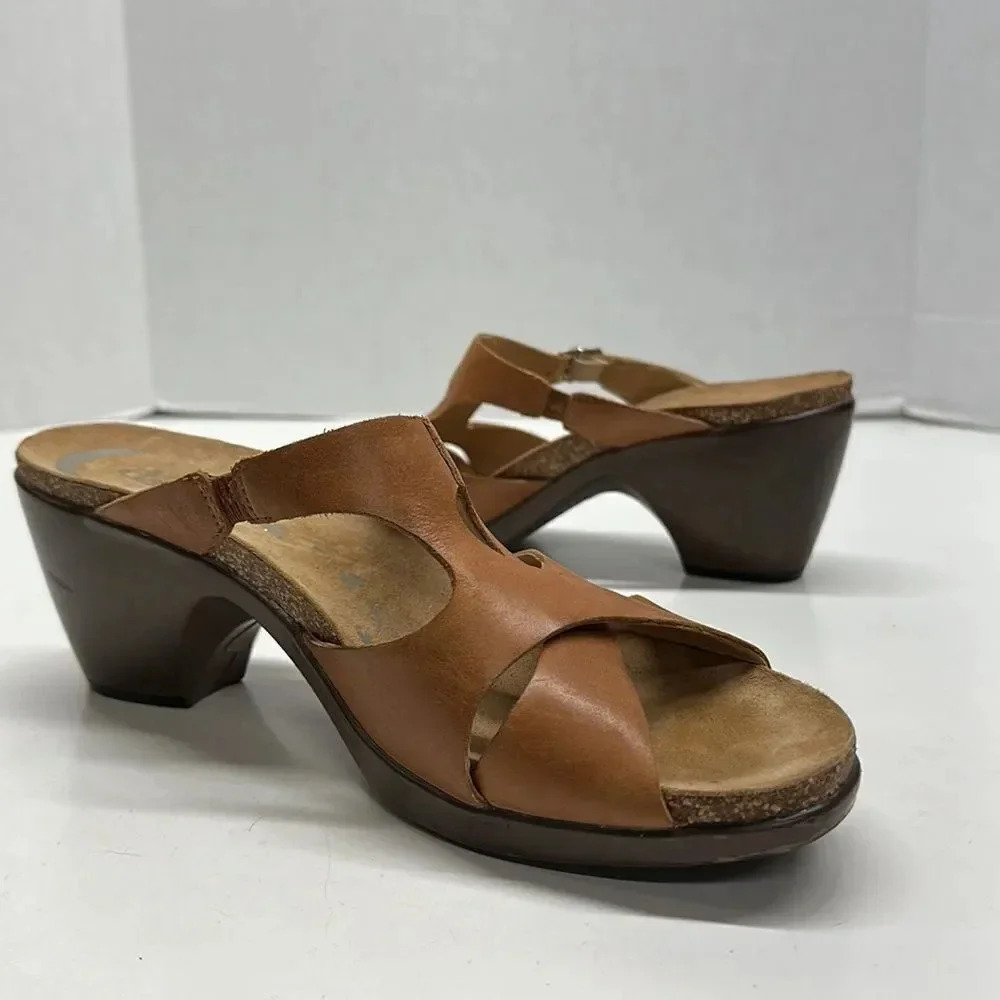 Women's Danskp Tan Leather Sandal/Heel